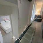 Ihost Luxury - Neg Roli 8 Milánó