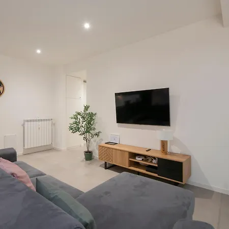 Apartament Ihost Luxury - Neg Roli 8 *