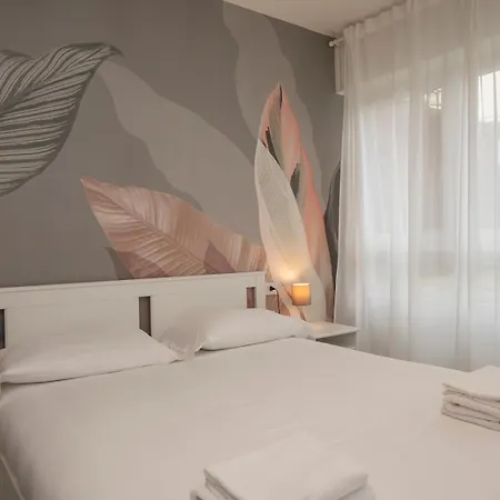 Ihost Luxury - Neg Roli 8 * Milán